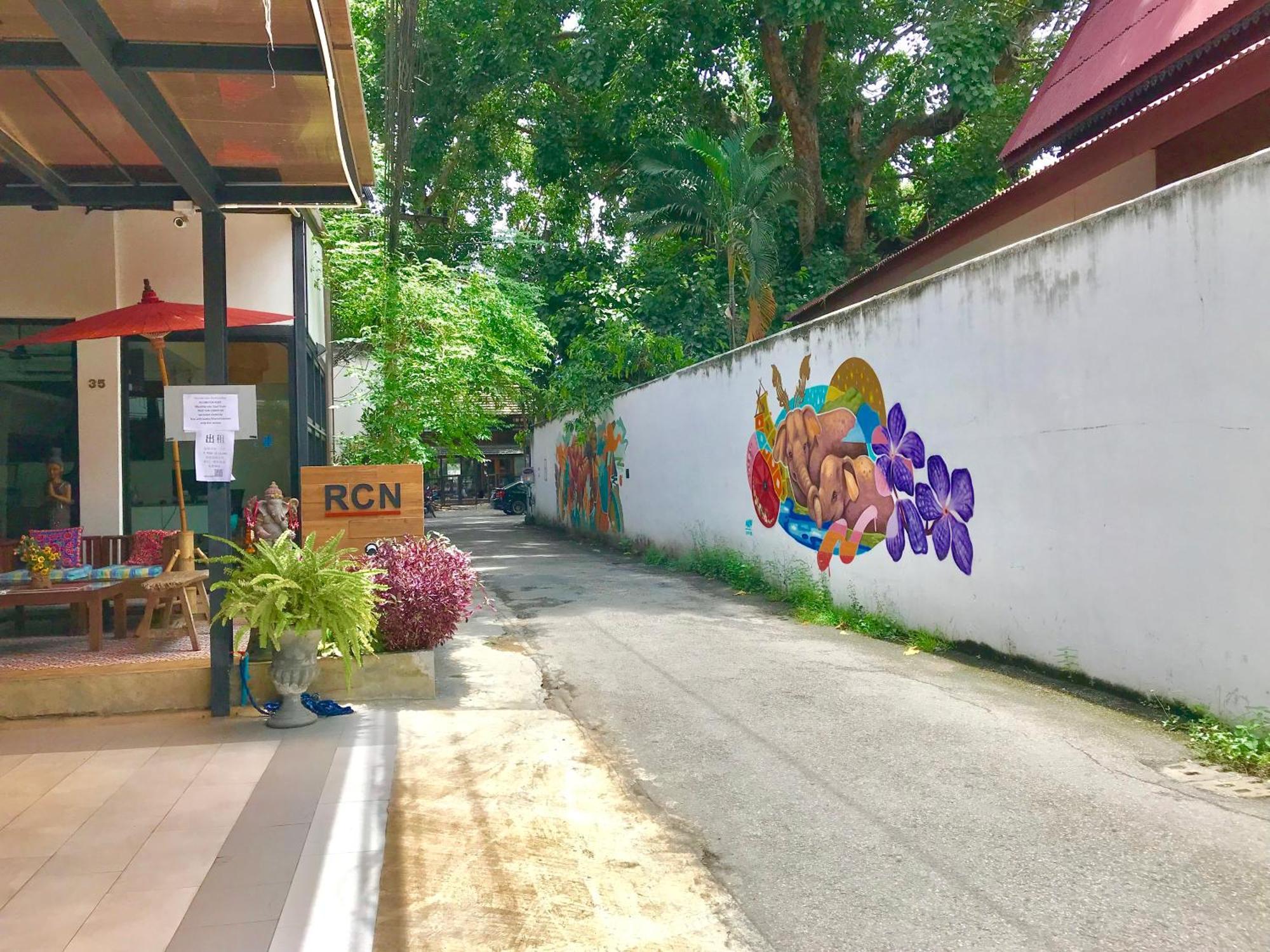 Rcn Court & Inn Chiang Mai Eksteriør billede