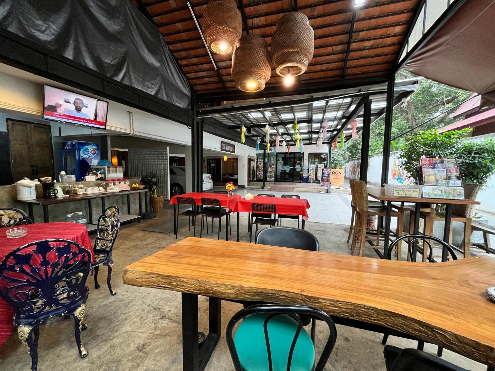 Rcn Court & Inn Chiang Mai Eksteriør billede