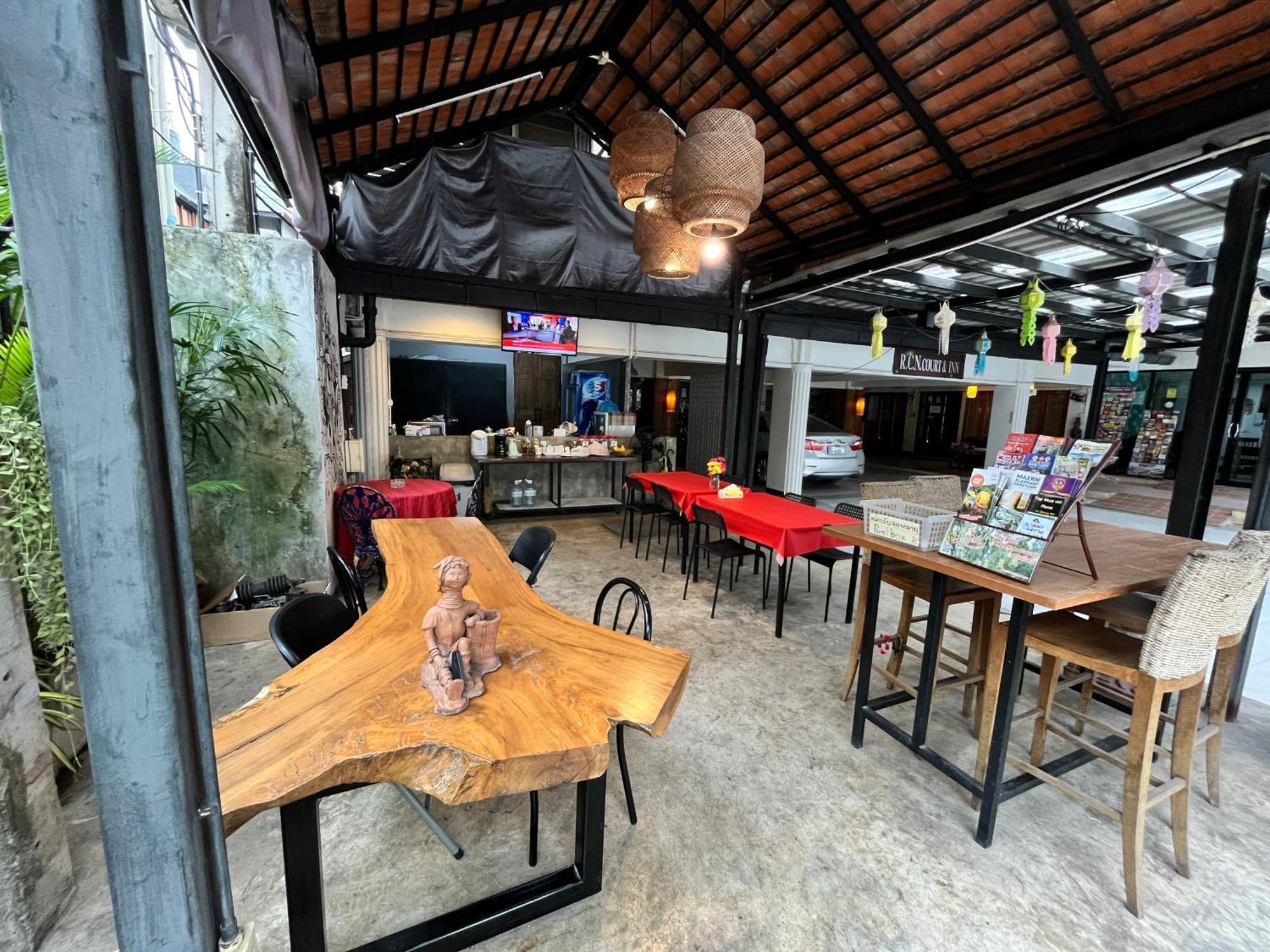 Rcn Court & Inn Chiang Mai Eksteriør billede