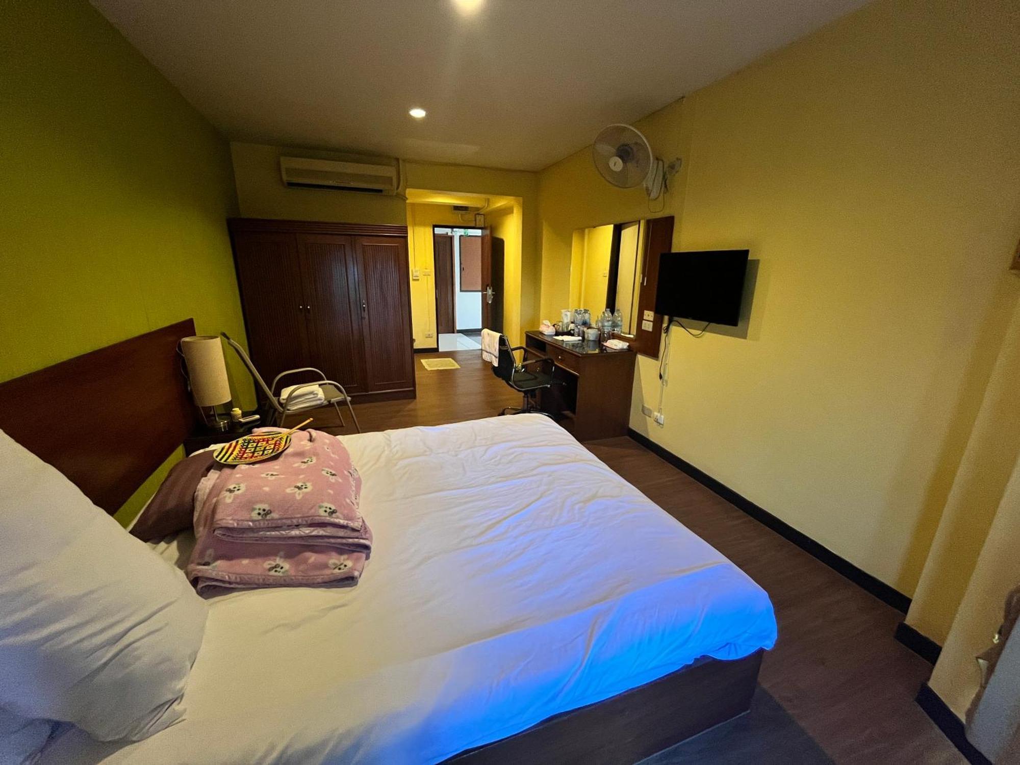 Rcn Court & Inn Chiang Mai Eksteriør billede