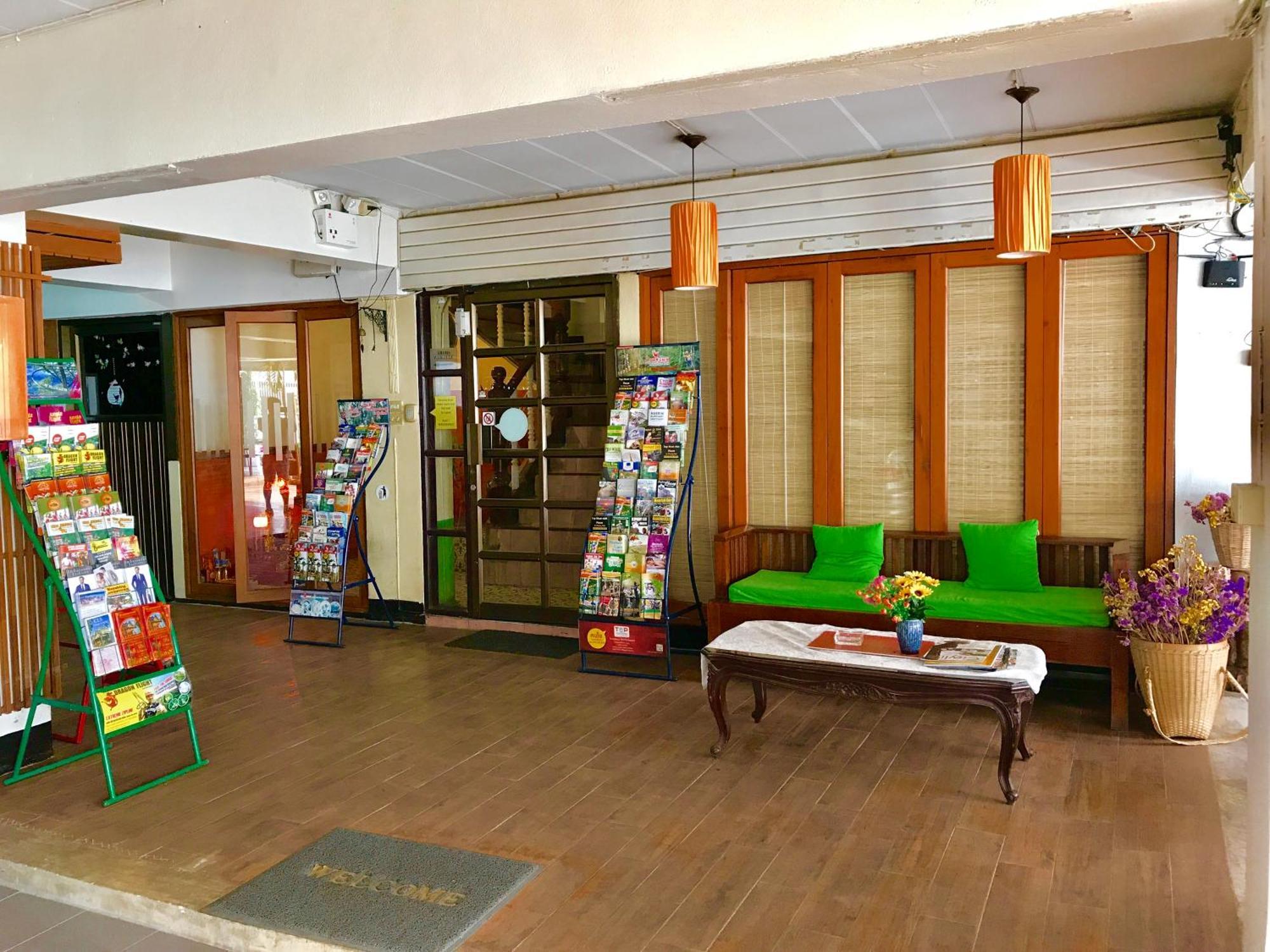 Rcn Court & Inn Chiang Mai Eksteriør billede