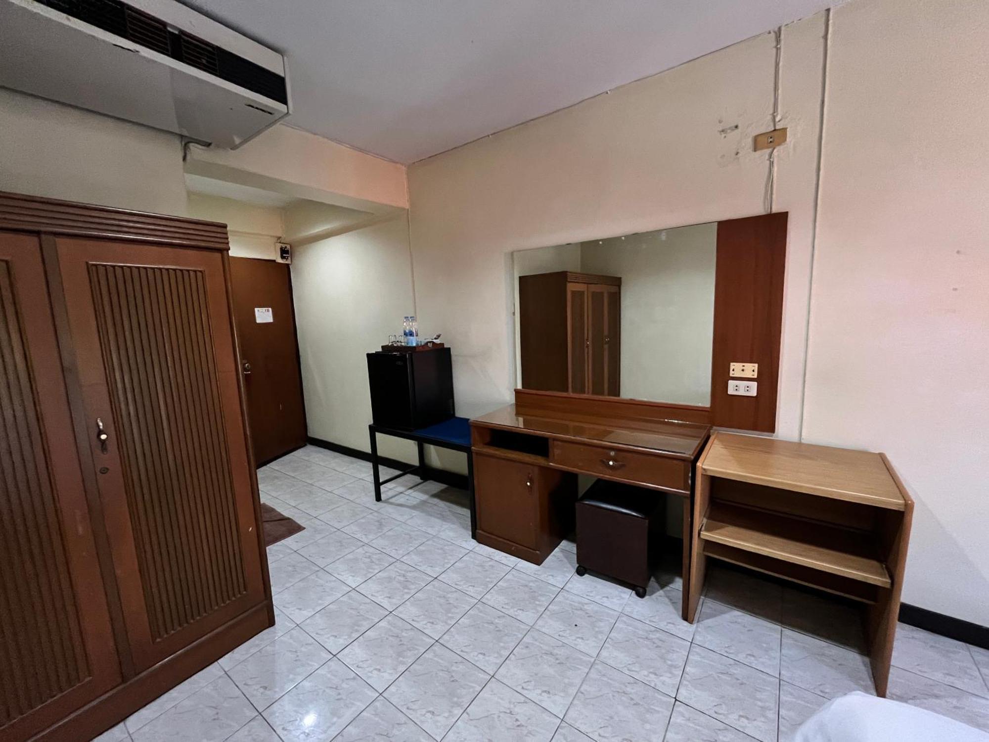 Rcn Court & Inn Chiang Mai Eksteriør billede