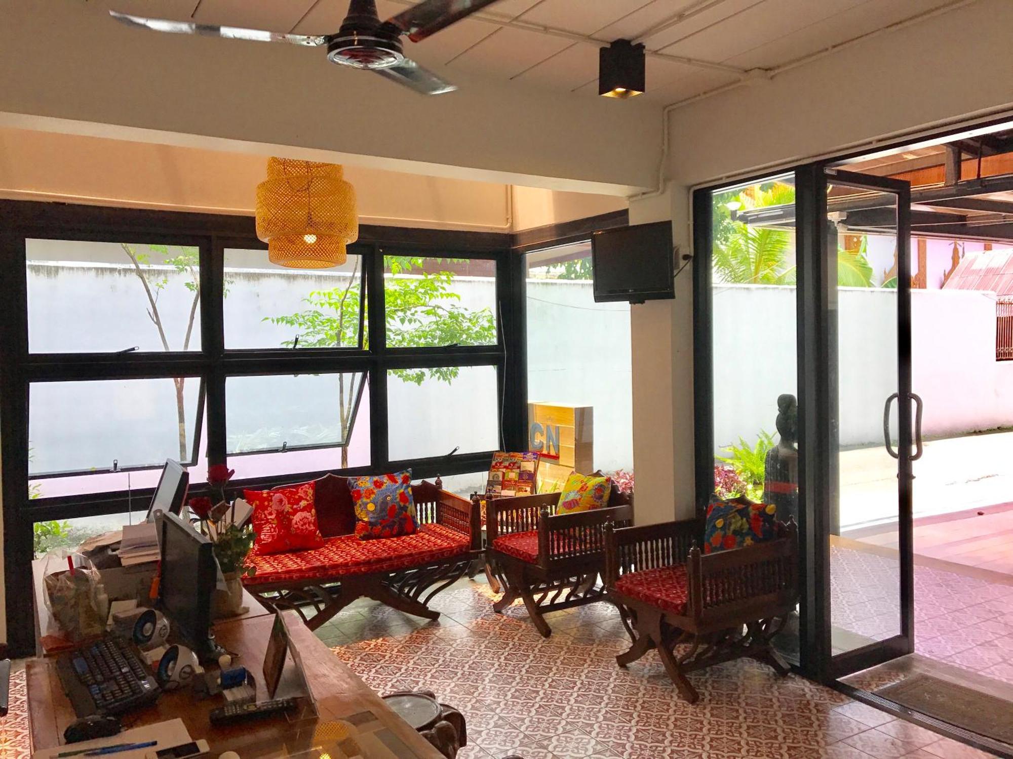 Rcn Court & Inn Chiang Mai Eksteriør billede