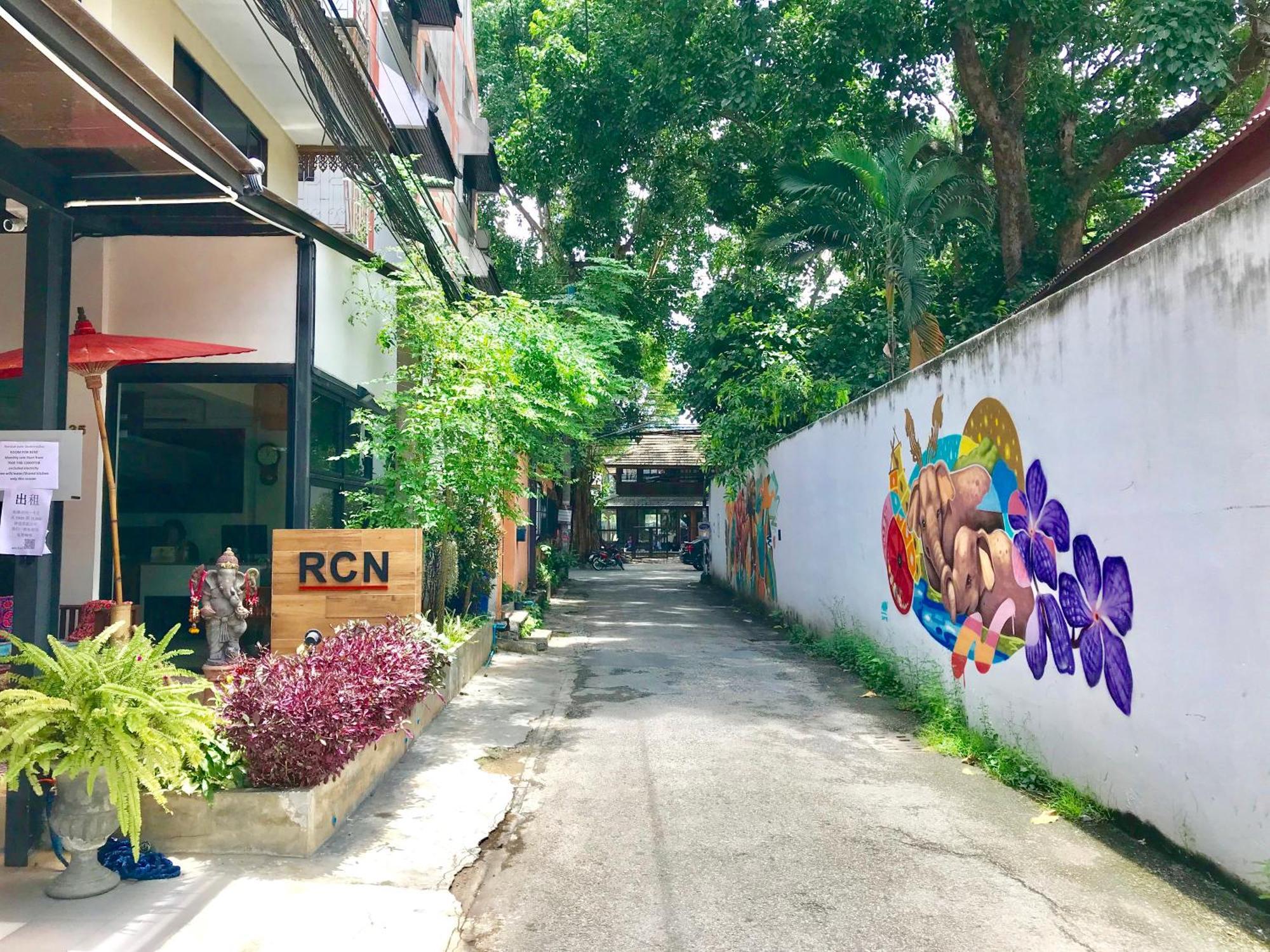 Rcn Court & Inn Chiang Mai Eksteriør billede